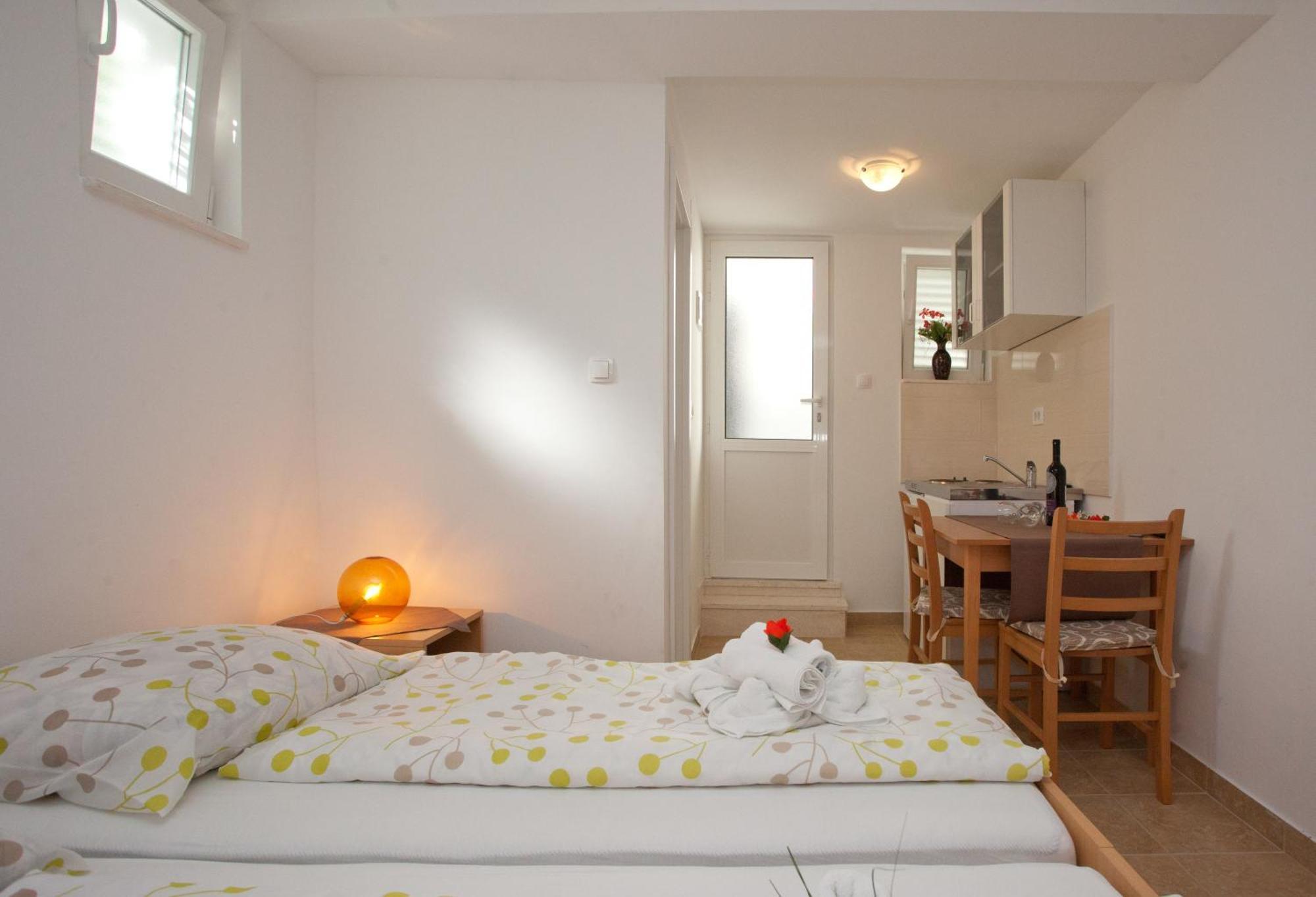 Downtown Spalato Private Rooms Екстер'єр фото