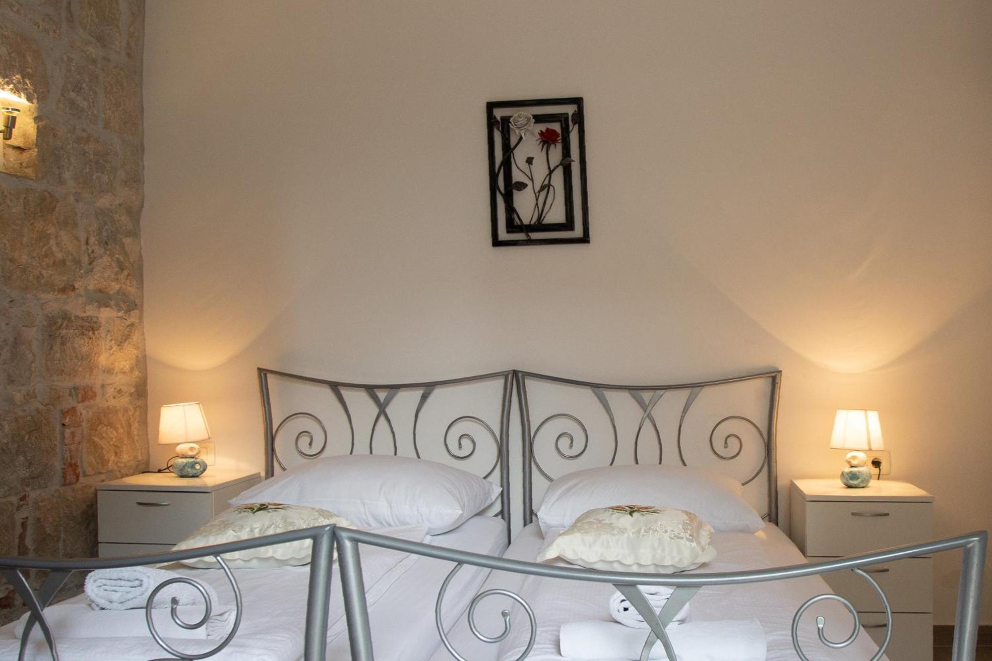 Downtown Spalato Private Rooms Екстер'єр фото