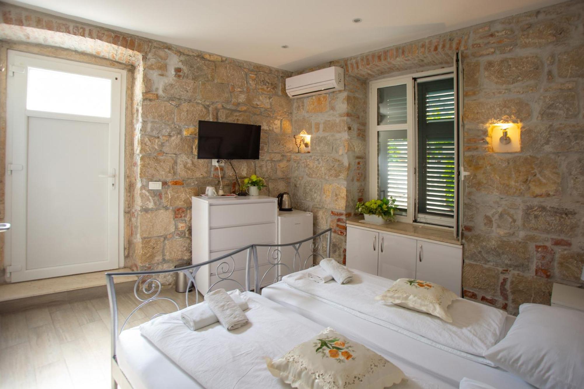Downtown Spalato Private Rooms Екстер'єр фото