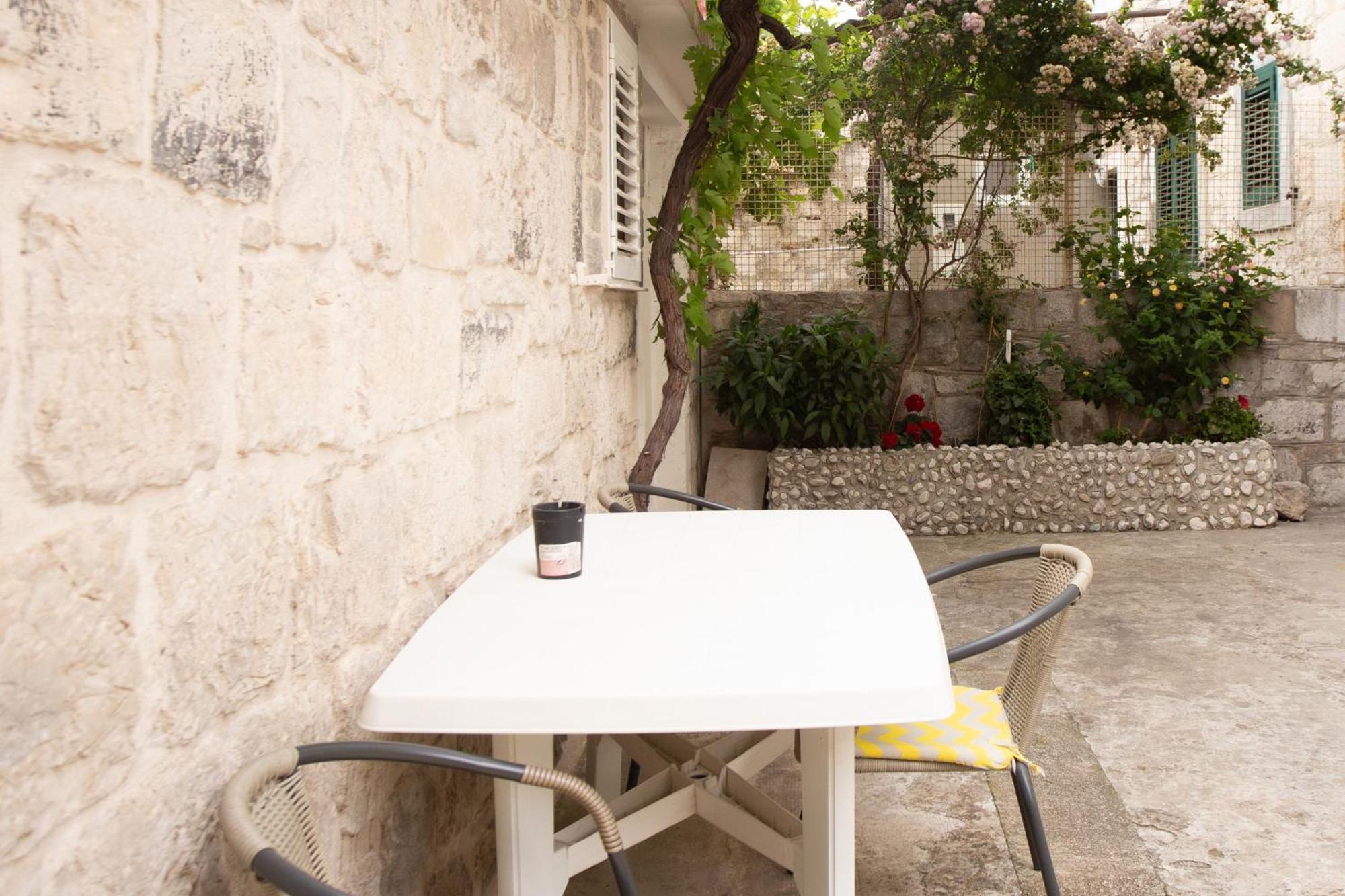 Downtown Spalato Private Rooms Екстер'єр фото