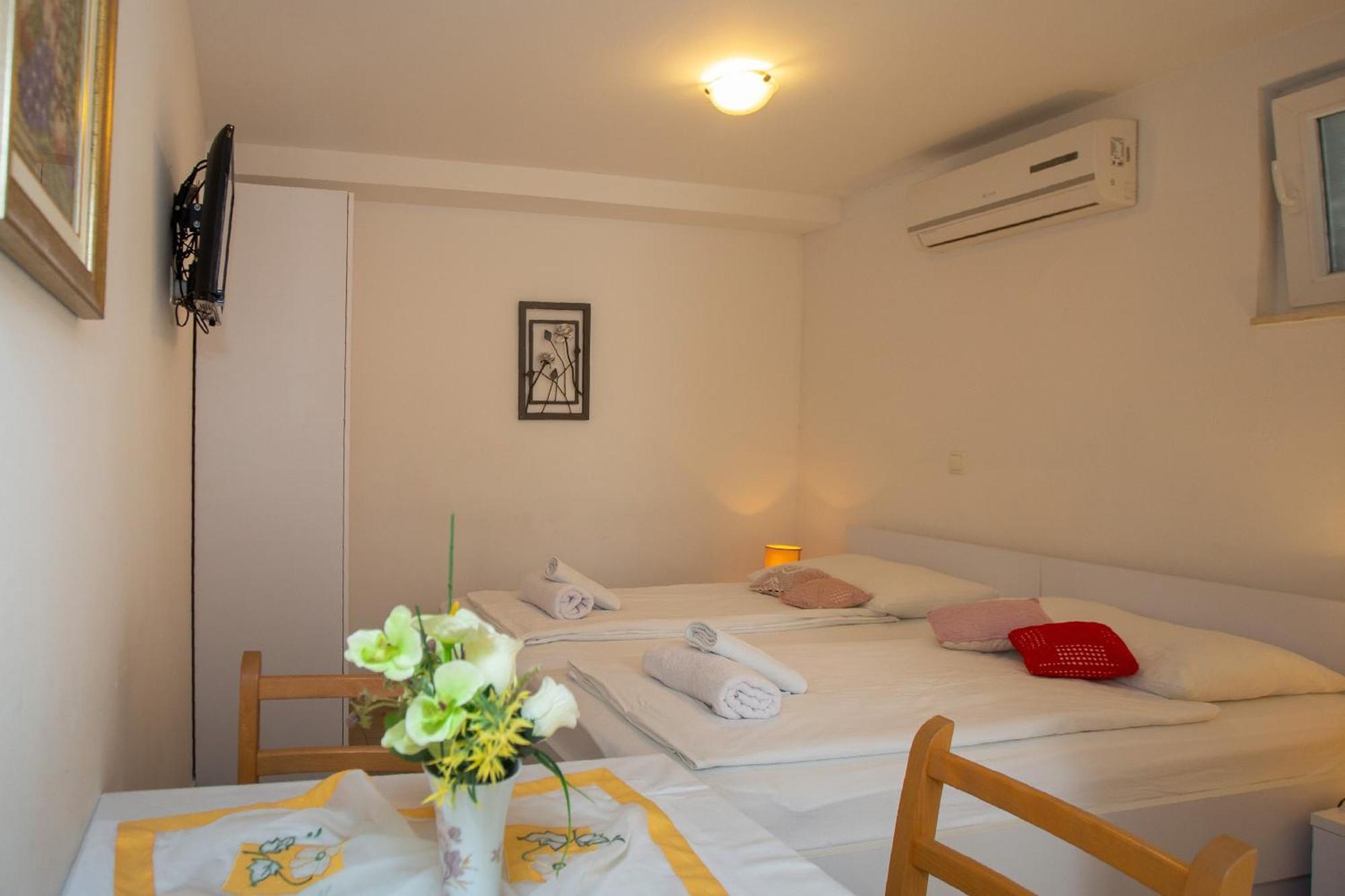 Downtown Spalato Private Rooms Екстер'єр фото
